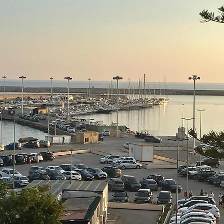 Πανσιόν Amanira Boutique