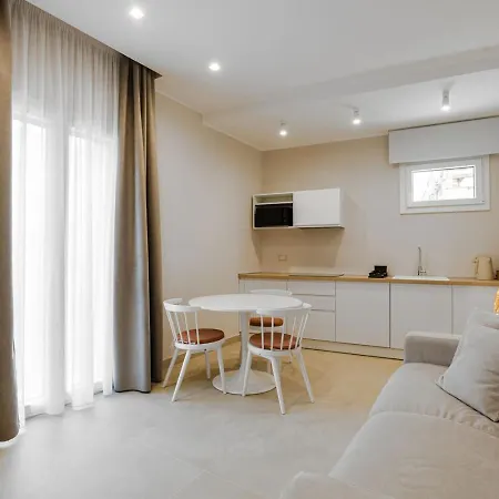 Πανσιόν Amanira Boutique