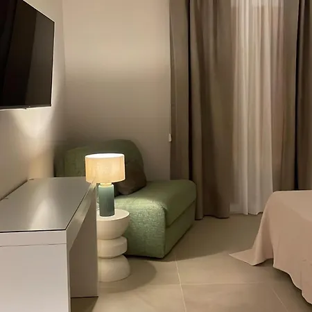 Πανσιόν Amanira Boutique